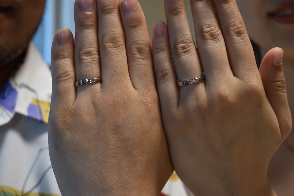 手作り結婚指輪装着写真